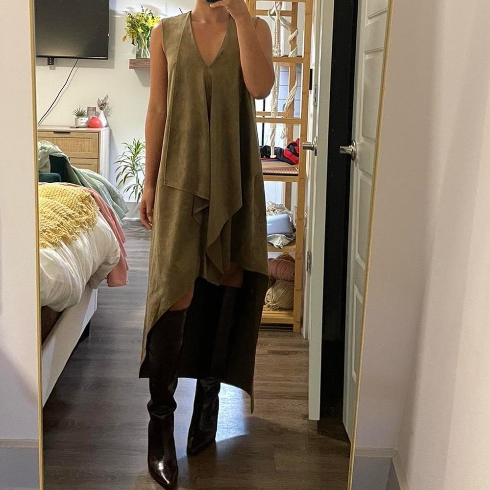 NWT BCBGMAXAZRIA Tara Sleeveless Asymmetrical Faux Suede Dress